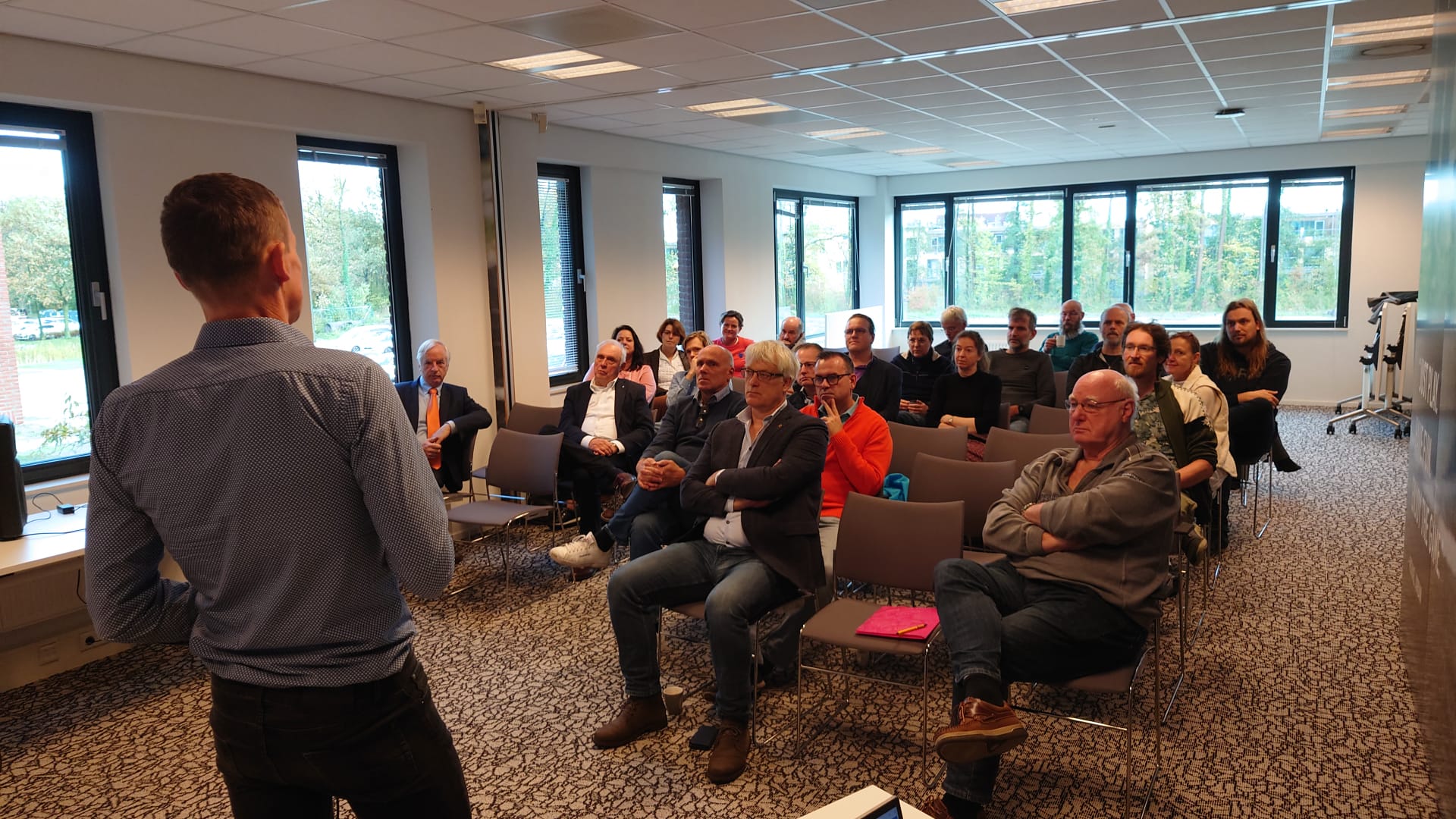 Presentatie door Dennis Rijnbeek (NOC*NSF)